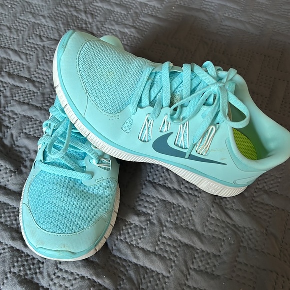 Nike sneakers - Picture 4 of 7